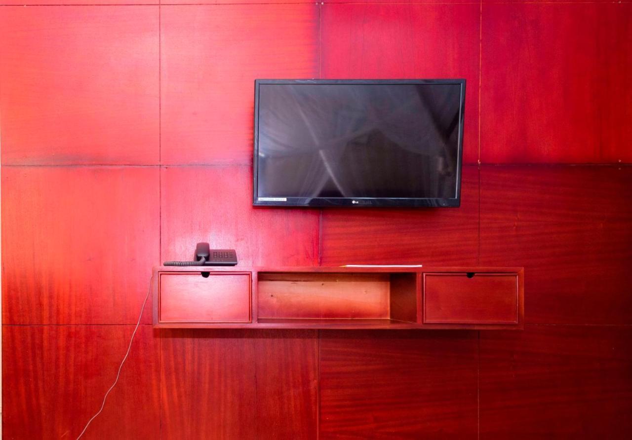 Sapphire Hotel Entebbe Kigo Kajansi Ngoại thất bức ảnh