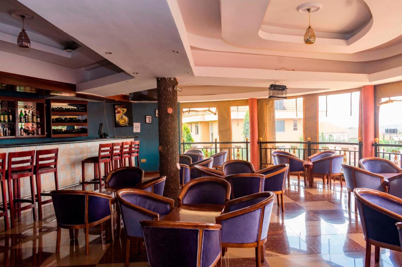 Sapphire Hotel Entebbe Kigo Kajansi Ngoại thất bức ảnh