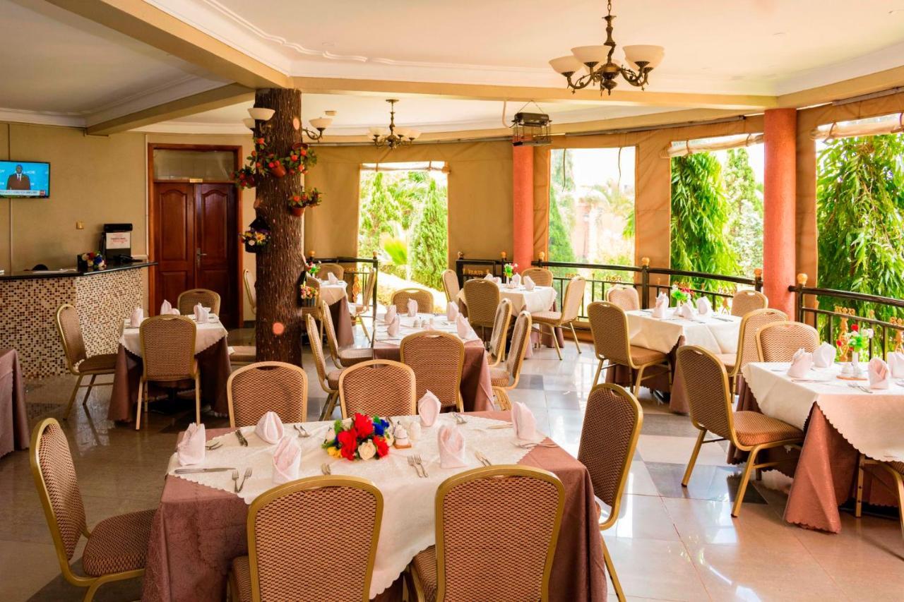 Sapphire Hotel Entebbe Kigo Kajansi Ngoại thất bức ảnh