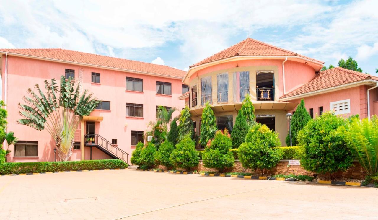 Sapphire Hotel Entebbe Kigo Kajansi Ngoại thất bức ảnh
