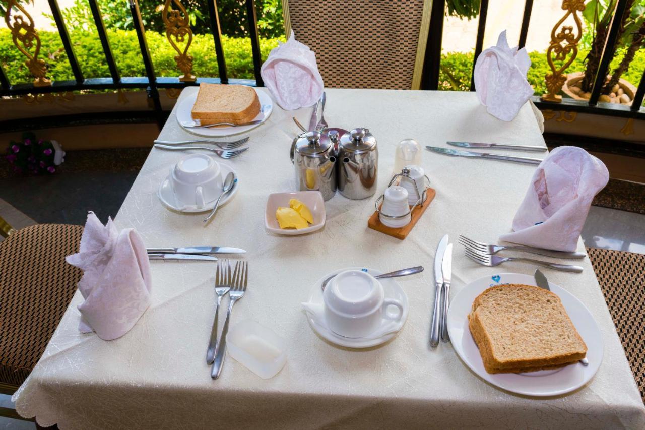 Sapphire Hotel Entebbe Kigo Kajansi Ngoại thất bức ảnh