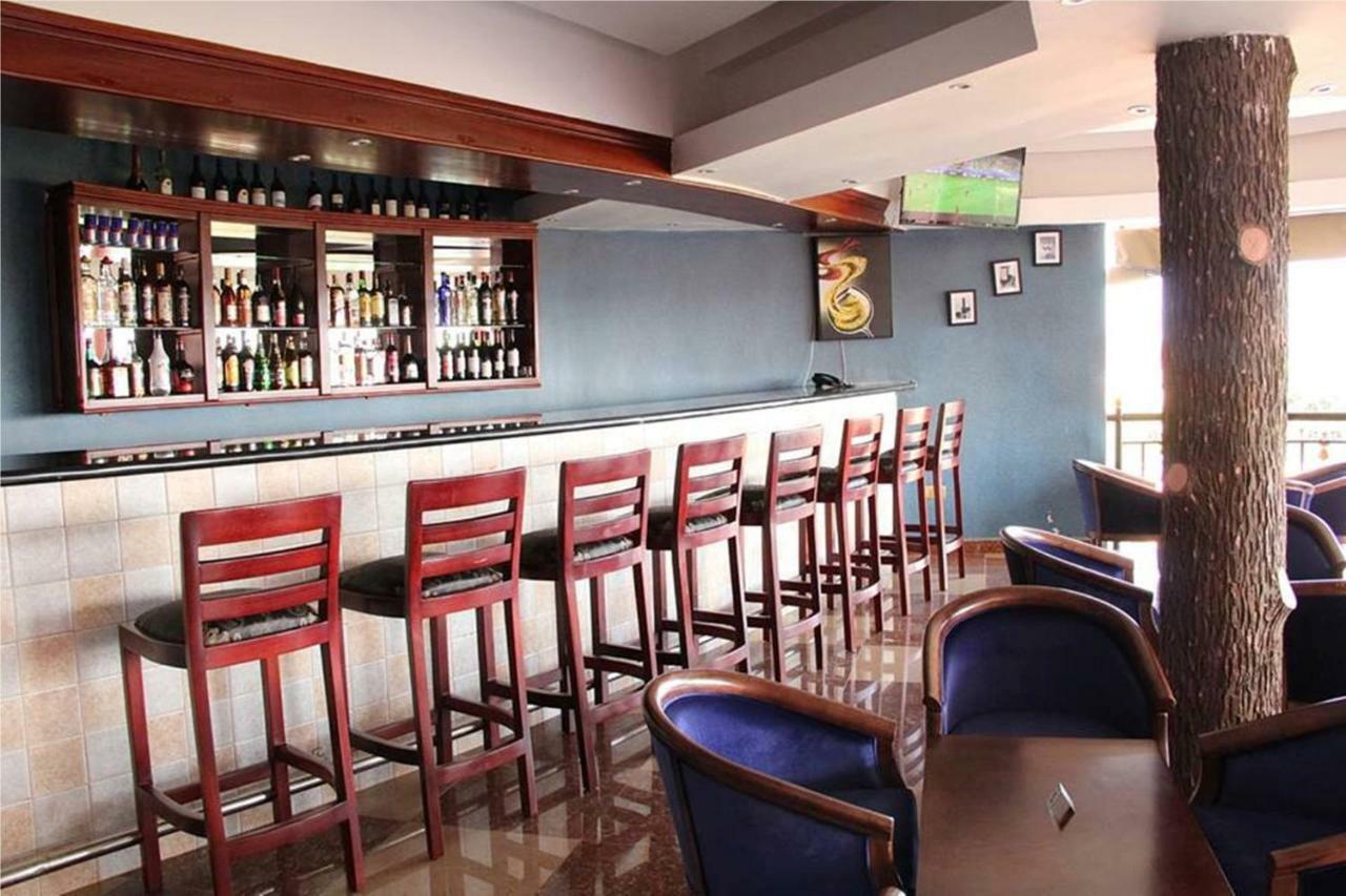 Sapphire Hotel Entebbe Kigo Kajansi Ngoại thất bức ảnh