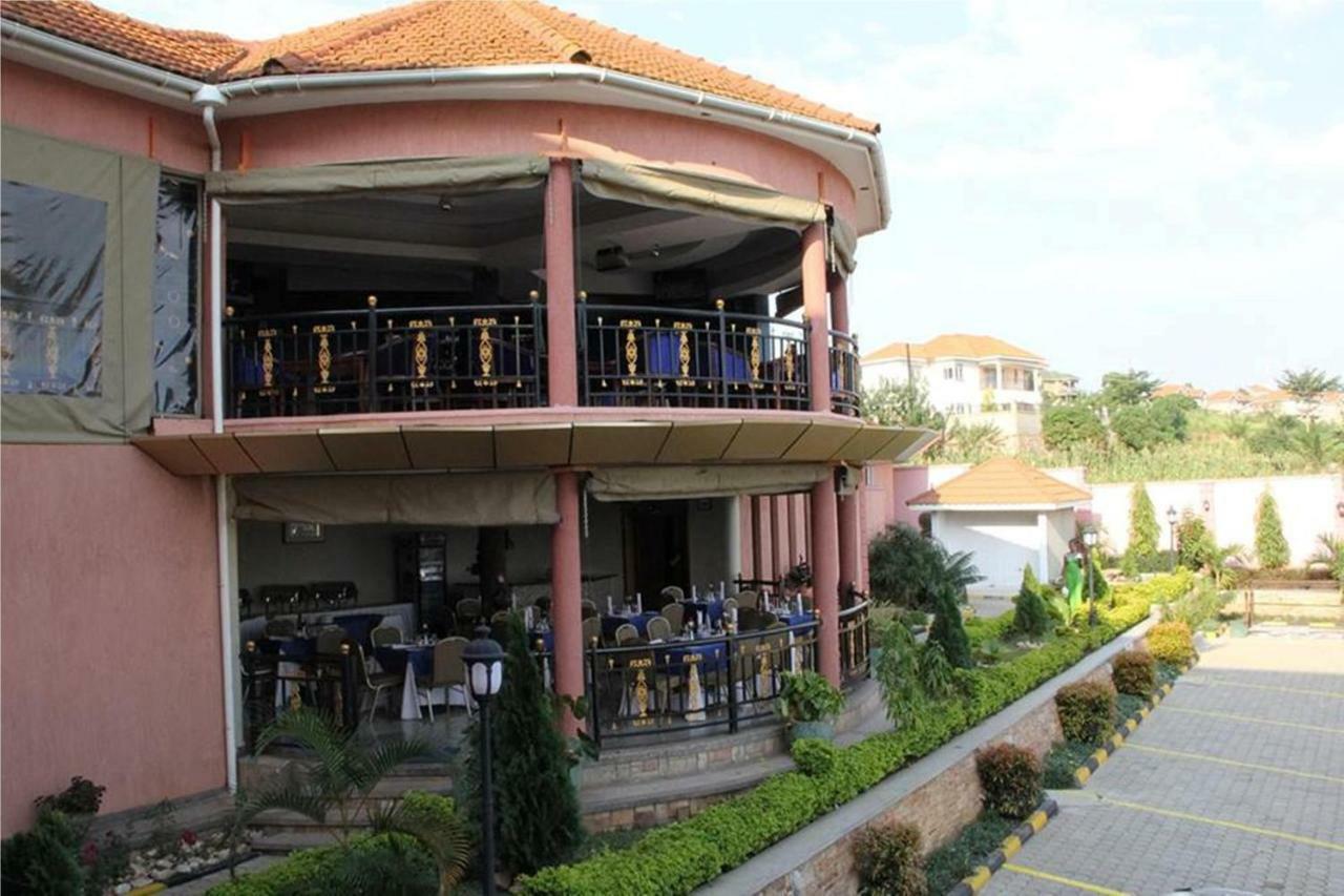 Sapphire Hotel Entebbe Kigo Kajansi Ngoại thất bức ảnh