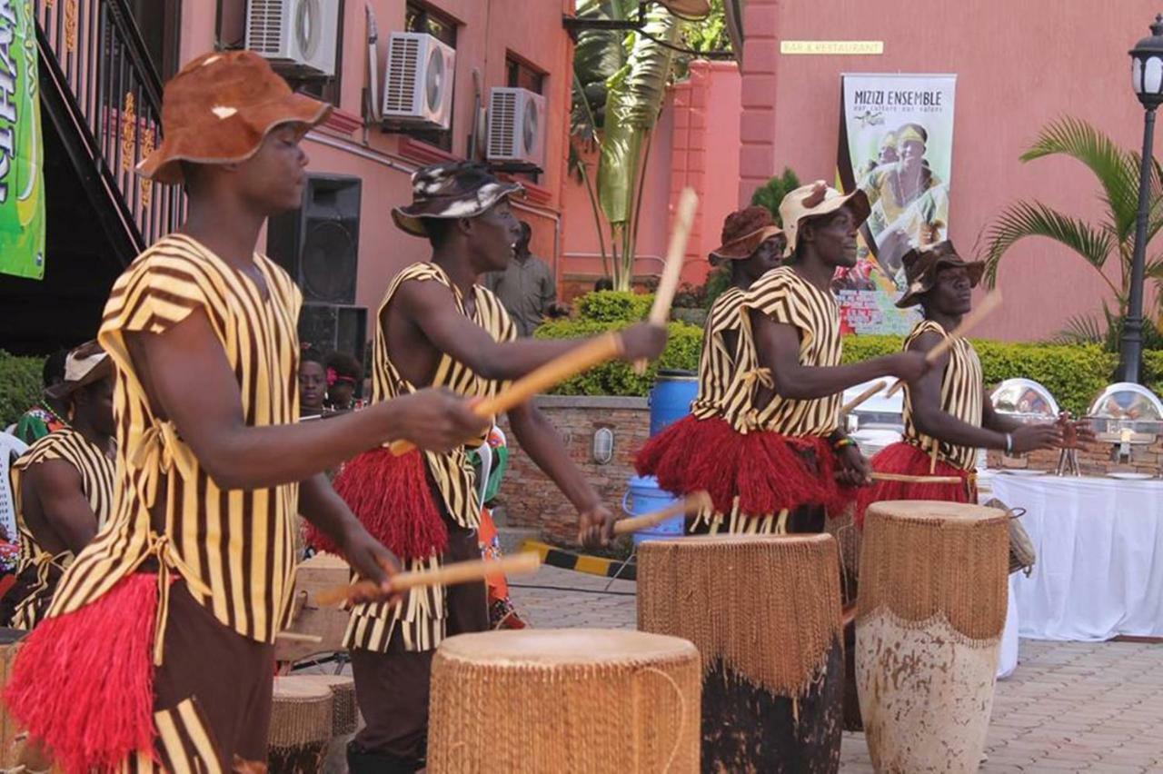 Sapphire Hotel Entebbe Kigo Kajansi Ngoại thất bức ảnh